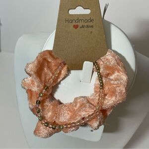 Handmade Pink and Gold iridescent stretch bracelet and matching Peach Sc…​​